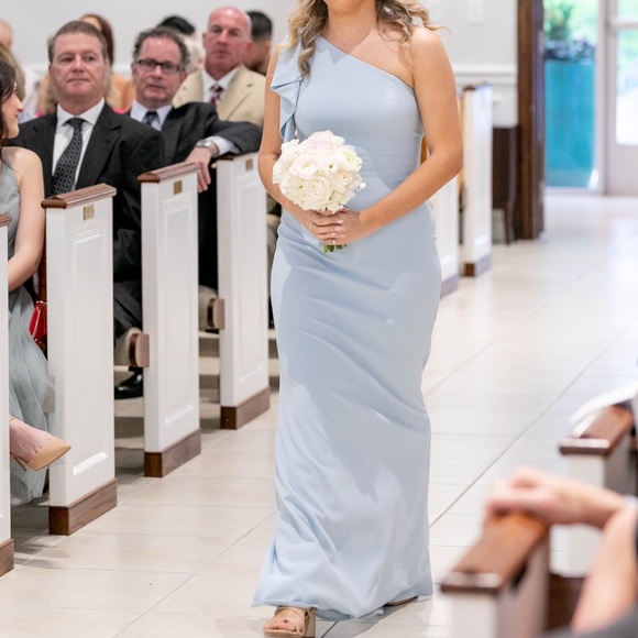 Azazie Rinna dress in Sky Blue. - Picture 3 of 4